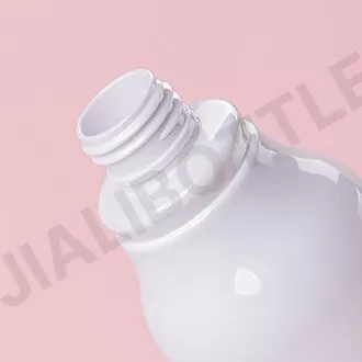 Screw bottle mouth